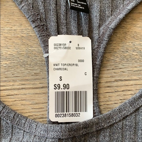 Forever 21 Charcoal Gray Ribbed Crop Top - Small - Picture 3 of 4